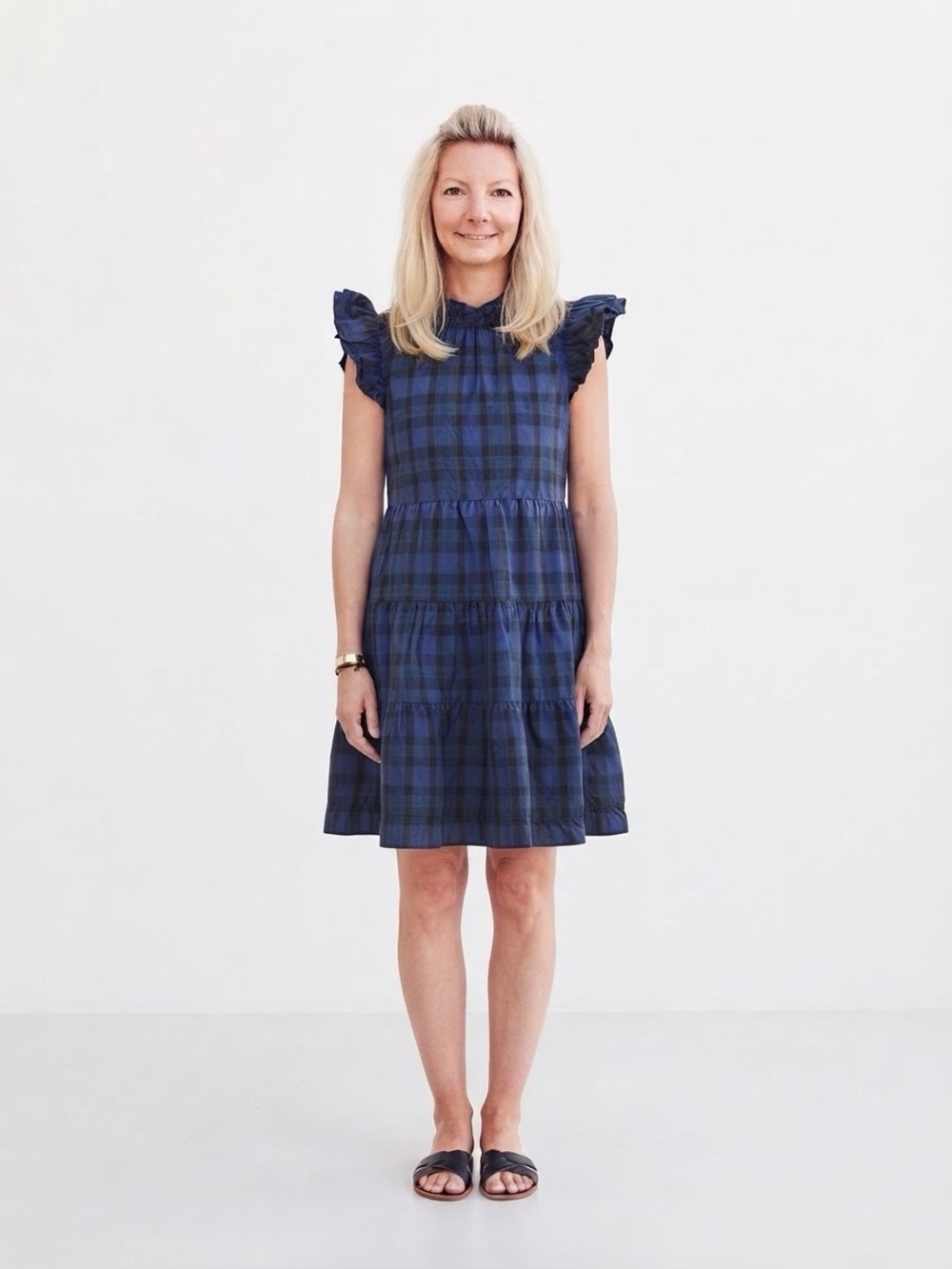 Sail to Sable/Size Large
Navy Plaid Ruffle Sleeve Women’s Dress - Picture 1 of 6